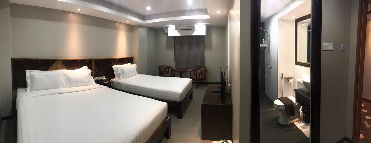 Tristar Hotel Янгон Екстериор снимка