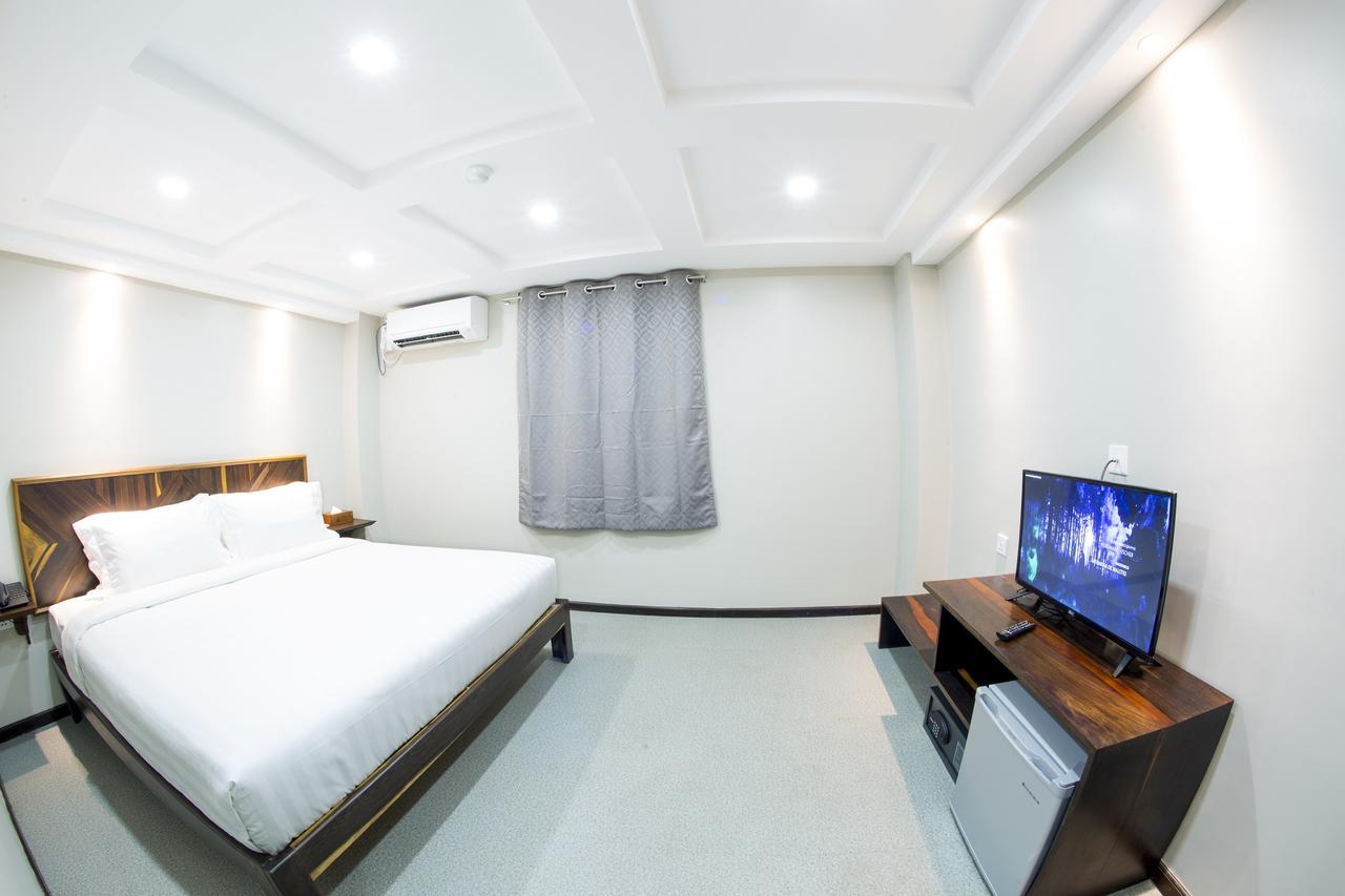 Tristar Hotel Янгон Екстериор снимка