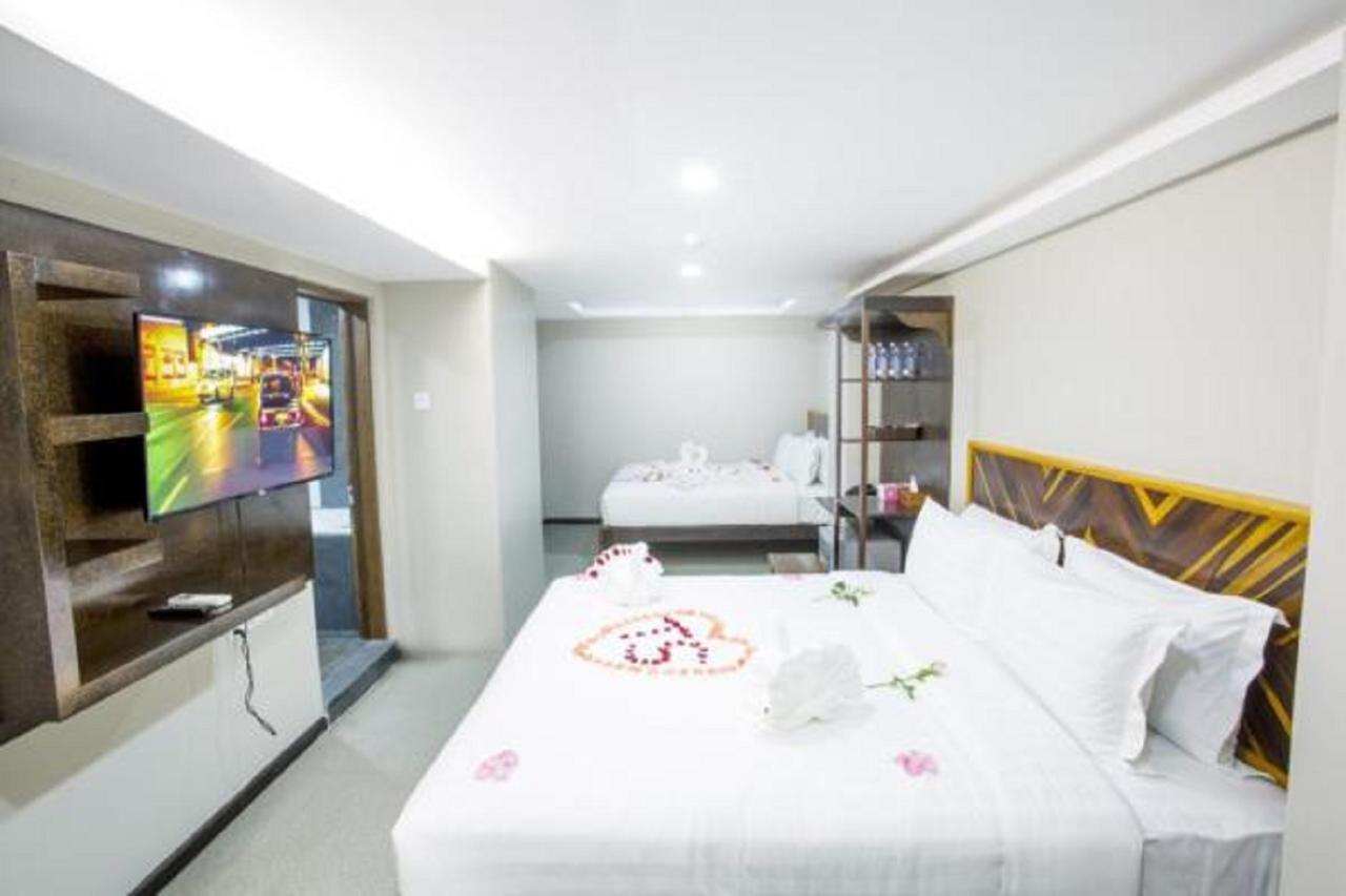 Tristar Hotel Янгон Екстериор снимка