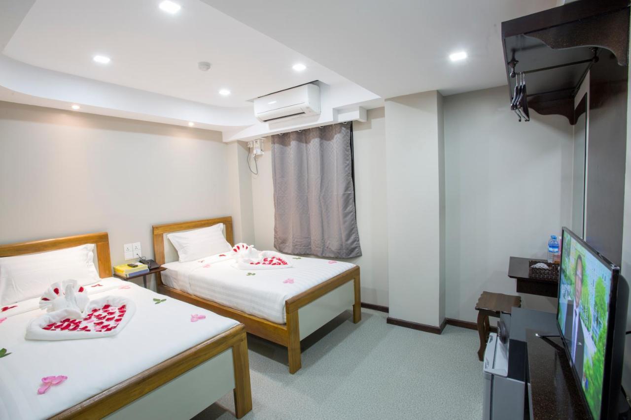Tristar Hotel Янгон Екстериор снимка