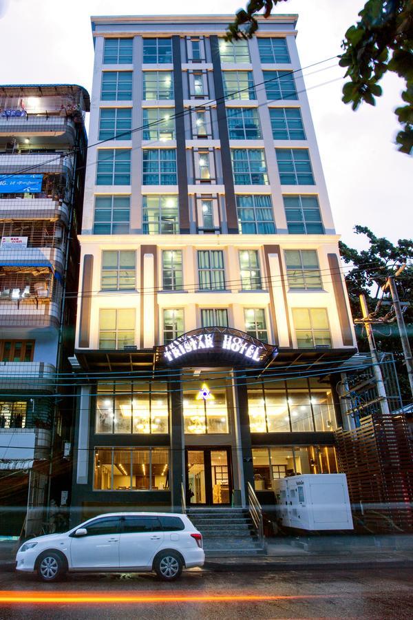 Tristar Hotel Янгон Екстериор снимка