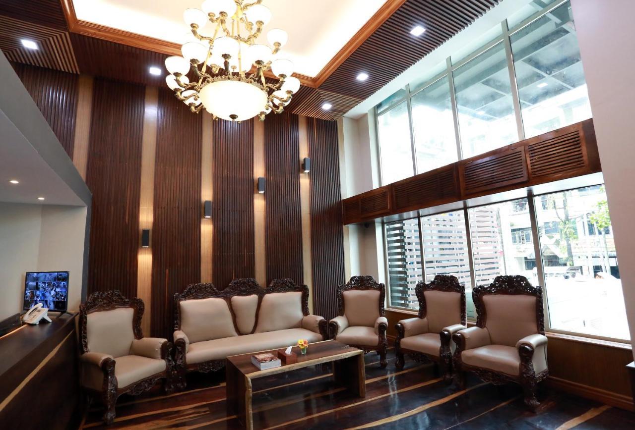 Tristar Hotel Янгон Екстериор снимка